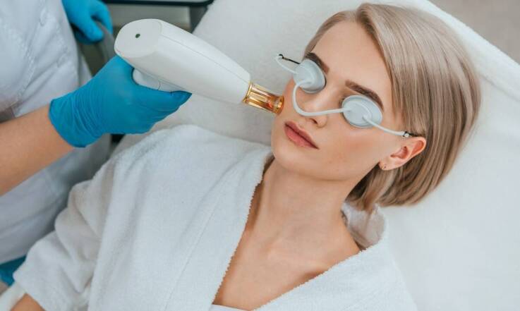 Przy jakich problemach skórnych stosuje się BBL Hero Laser?