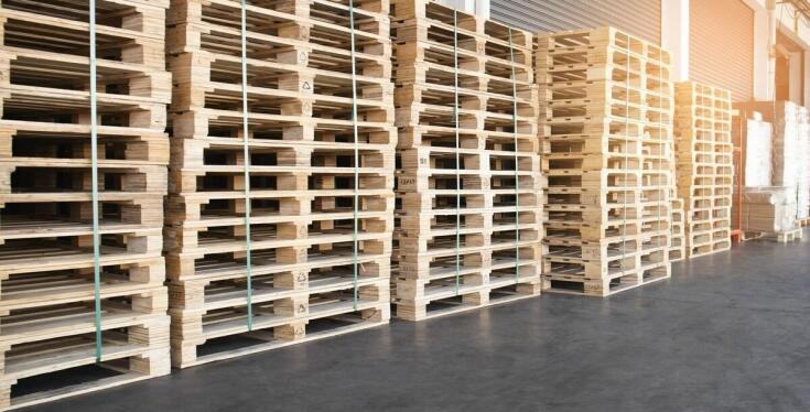 Porównanie różnych modeli bandownic do spinania palet