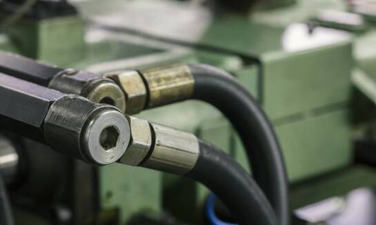 Jak nowoczesne technologie zmieniają oblicze hydrauliki siłowej?