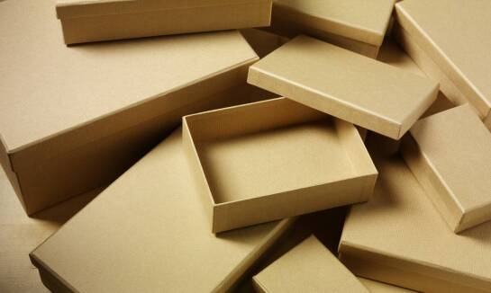 Jak dopasować kartony na wymiar do specyfiki Twojego biznesu?