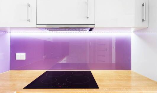 Szkło hartowane jako podstawa trwałości paneli lacobel