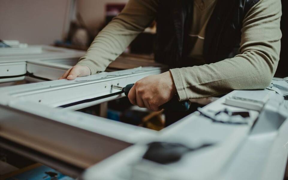 Jak producent drzwi wejściowych wspiera swoich klientów technicznie?