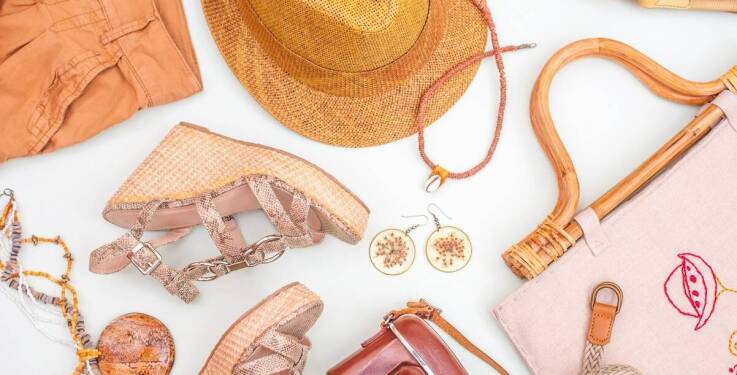 Jakie akcesoria modowe są dostępne na hali targowej tuszyn?