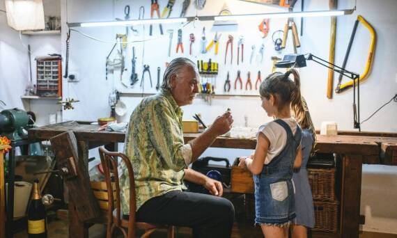 Dlaczego profesjonalni jubilerzy wybierają odlewy srebrne?