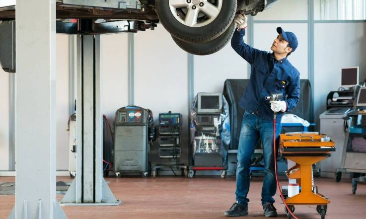 Rola regularnych przeglądów technicznych w zapewnieniu niezawodności auto wind