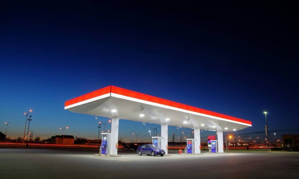Wpływ nowoczesnych systemów na poprawę jakości obsługi klienta na stacjach paliw