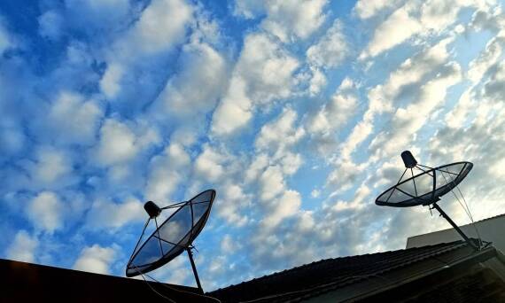 Instalacje zbiorcze RTV-SAT – jak wpływają na jakość życia mieszkańców?