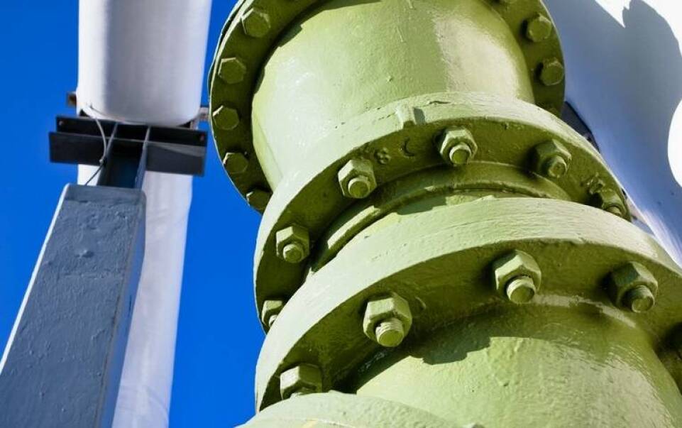 Jakie są najważniejsze wymagania techniczne dla bram przemysłowych?