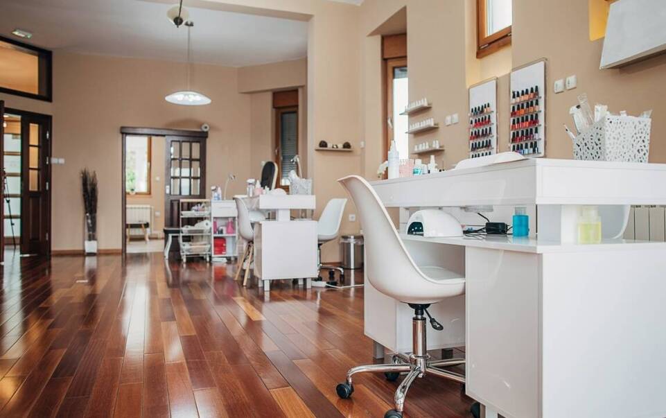 Usługi fryzjerskie i barberskie w Szydłowcu - Glamour