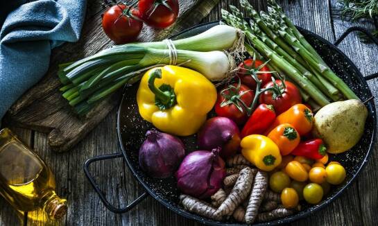 Jak cebula obrana może wzbogacić menu sezonowe restauracji?