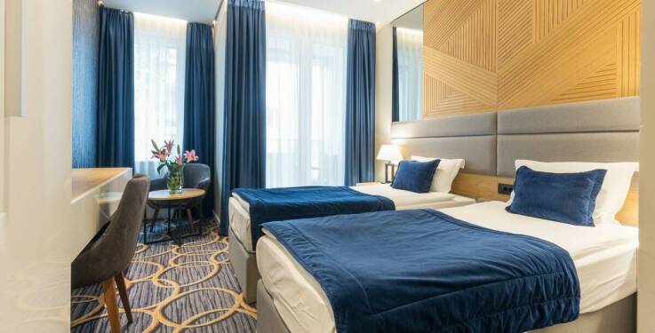 Komfortowe pokoje jedno-, dwu- i trzyosobowe w motelu – co je wyróżnia?