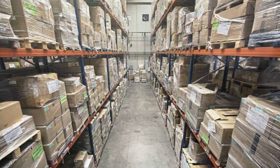 Dlaczego warto korzystać z usług hurtowni specjalizujących się w modelach łodzi RC?