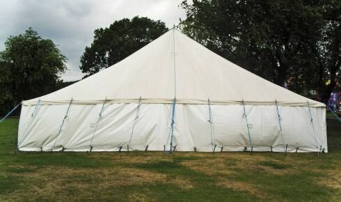 Zastosowanie hal namiotowych jako tymczasowe rozwiązania mieszkaniowe