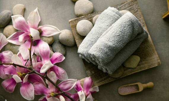 Masaże relaksacyjne – jak poprawiają samopoczucie naszych gości?