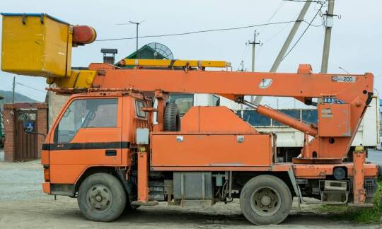 Specyfika holowania pojazdów nietypowych: co warto wiedzieć?