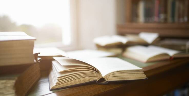 Jakie cechy powinna mieć idealna książka do nauki hiszpańskiego?