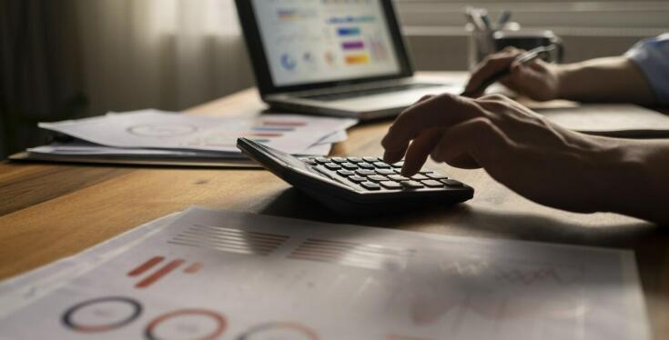 Dlaczego warto przeprowadzić szczegółowe badanie potrzeb przed wyborem polisy NNW?