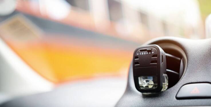 Przewodnik po najnowszych modelach transponderów AIS dostępnych na rynku