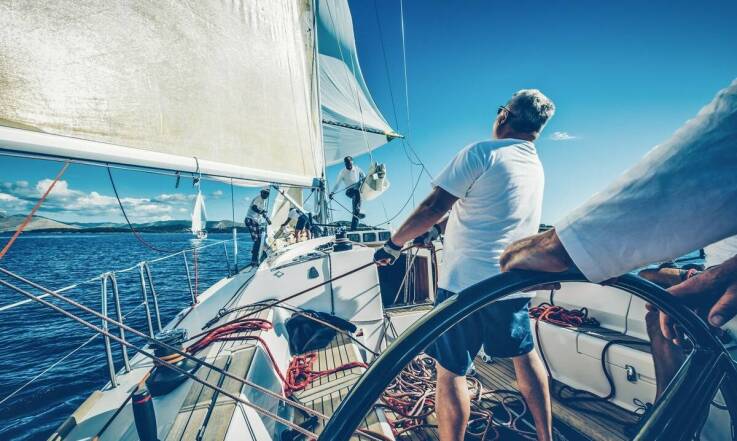 Kluczowe zalety nowoczesnego oprogramowania do nawigacji dla żeglarzy