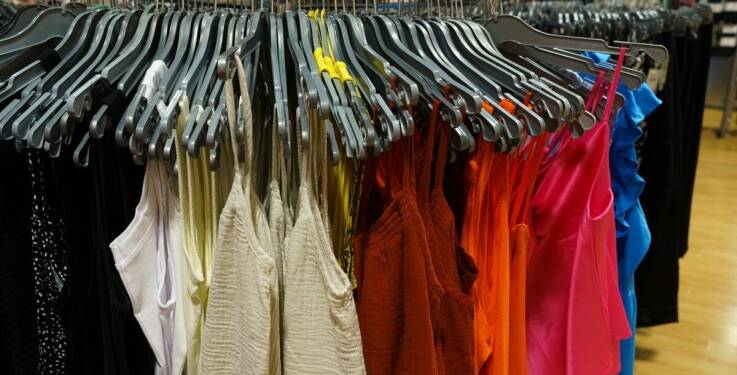 Inspiracje modowe z kombinezonami damskimi na nadchodzący sezon