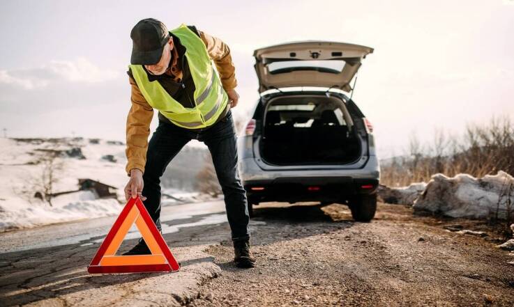 Jakie są najważniejsze aspekty bezpieczeństwa przy autoholowaniu?