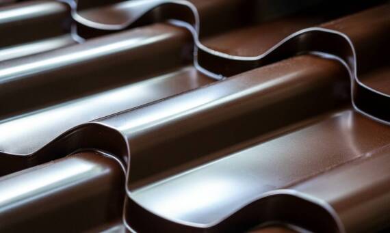 Jakie są korzyści z inwestowania w wysokiej jakości uchwyty do dachówki ceramicznej?