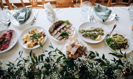 Jak elastyczność menu wpływa na zadowolenie klientów cateringu w Otwocku?