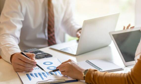 Jak dobra księgowa wspiera rozwój małych przedsiębiorstw?