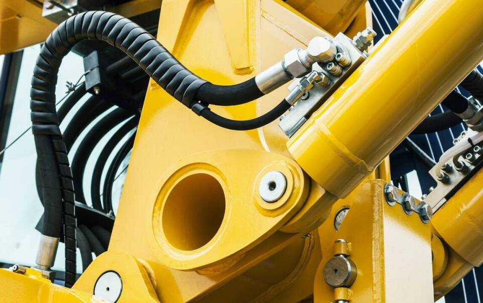 Jakie są największe wyzwania dla producenta siłowników hydraulicznych w przemyśle górniczym?