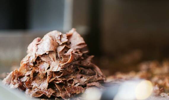 Klocki do wędzenia – jakie drewno wybrać dla optymalnego smaku?