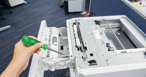 Kiedy warto skorzystać z pomocy serwisowej dla drukarek fiskalnych?