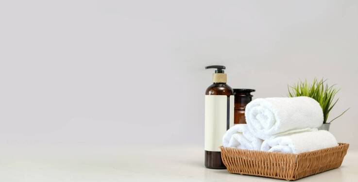 Jak wybrać idealny szampon z oferty profesjonalnych kosmetyków fryzjerskich?