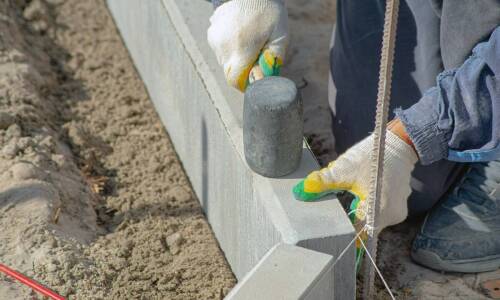 Montaż płyt betonowych na ogrodzenie: co warto wiedzieć?