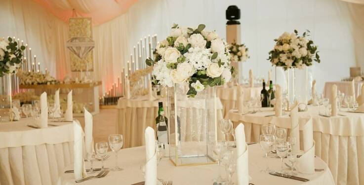 Dlaczego warto wybrać Restaurację eventową Agora na chrzciny we Wrocławiu?