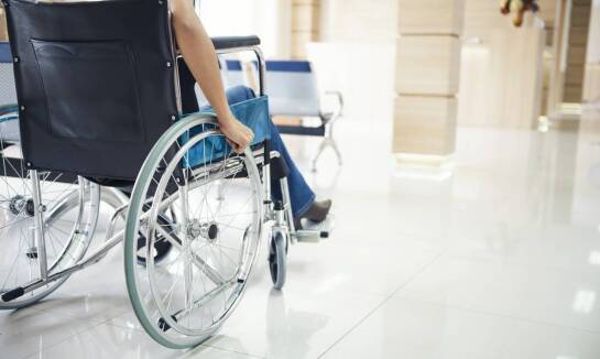 Jakie są zalety wypożyczania sprzętu medycznego na krótki okres czasu?