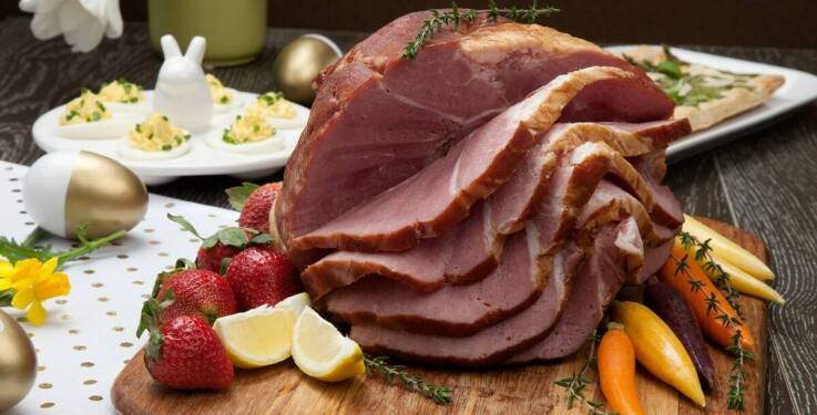 Jak szynka tradycyjna wpisuje się w nowoczesne trendy kulinarne?