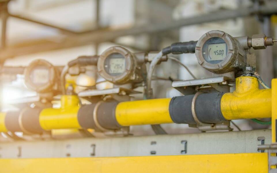 Mierniki zużycia oleju – kluczowe funkcje i zastosowania