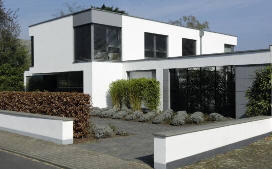 Dlaczego warto postawić na okna PCV?