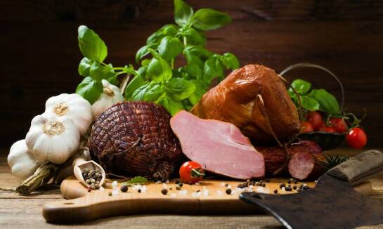 Znaczenie "bazy polonika" w kontekście zachowania dziedzictwa kulinarnego Polaków