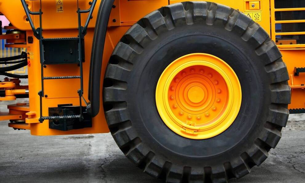 Korzyści z zastosowania opon 340 85r24 w maszynach przemysłowych