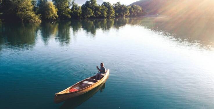 Rowerowe wycieczki połączone z rejsami – odkrywanie Mazur z dwóch perspektyw