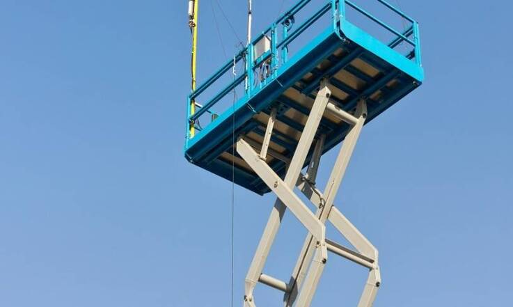 Jakie funkcje powinna mieć idealna drabina dekarska elektryczna?