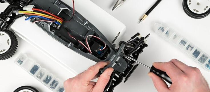 Transparentność cenowa w usługach naprawy falowników: Co warto wiedzieć?