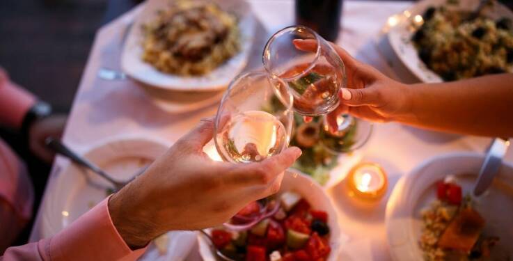 Jakie dania polecamy na romantyczną kolację w naszej restauracji?