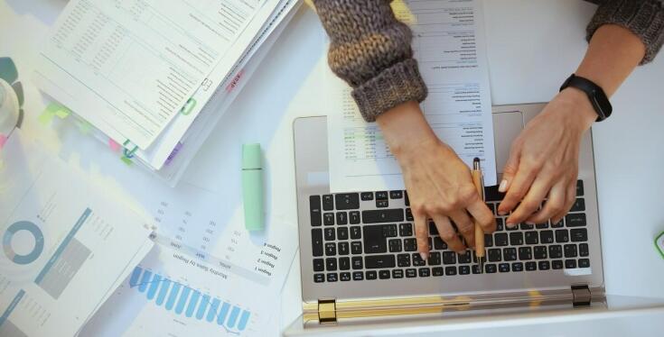 Zlecenie rozliczeń rocznych PIT biuru rachunkowemu – co warto wiedzieć?