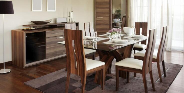 Stoły dębowe z litego drewna – inwestycja na lata