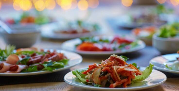 Jakie opcje bezmięsne znajdziesz w naszym cateringu na imprezy Płońsk?