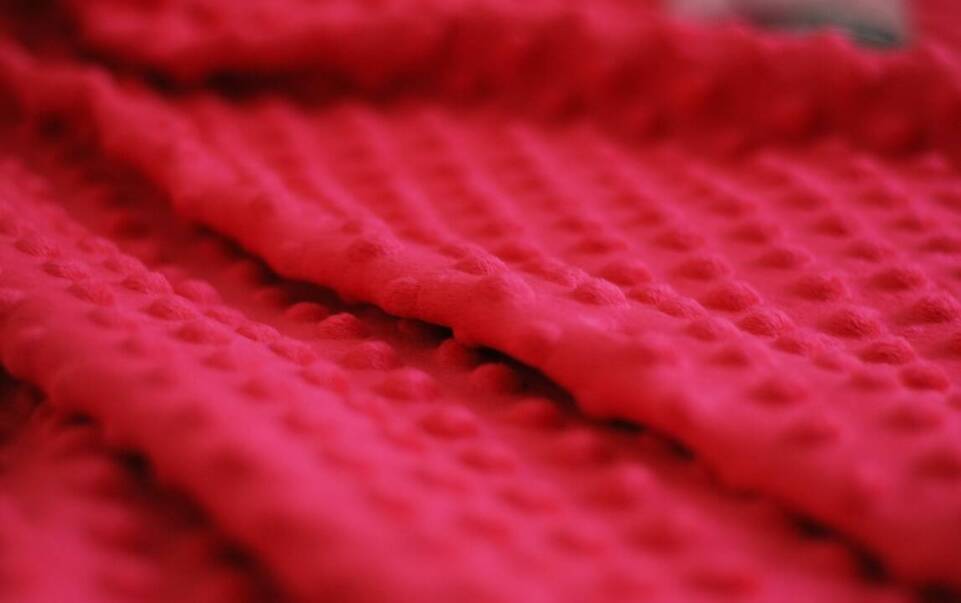 Bezpieczeństwo użytkowników a jakość tworzywa na bieżnię