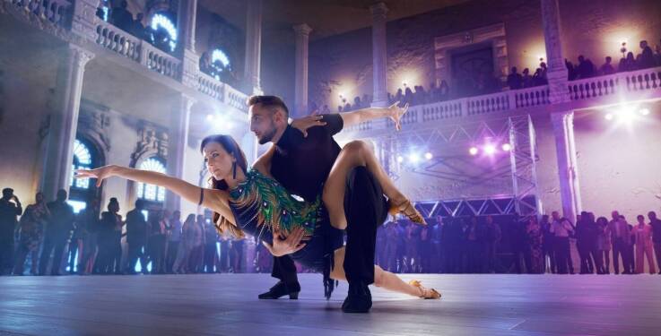 Taniec salsy: jak zacząć swoją przygodę z tym stylem?