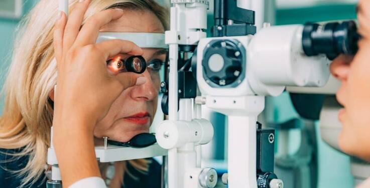 Jak często należy odwiedzać optometrystę, aby utrzymać zdrowy wzrok?